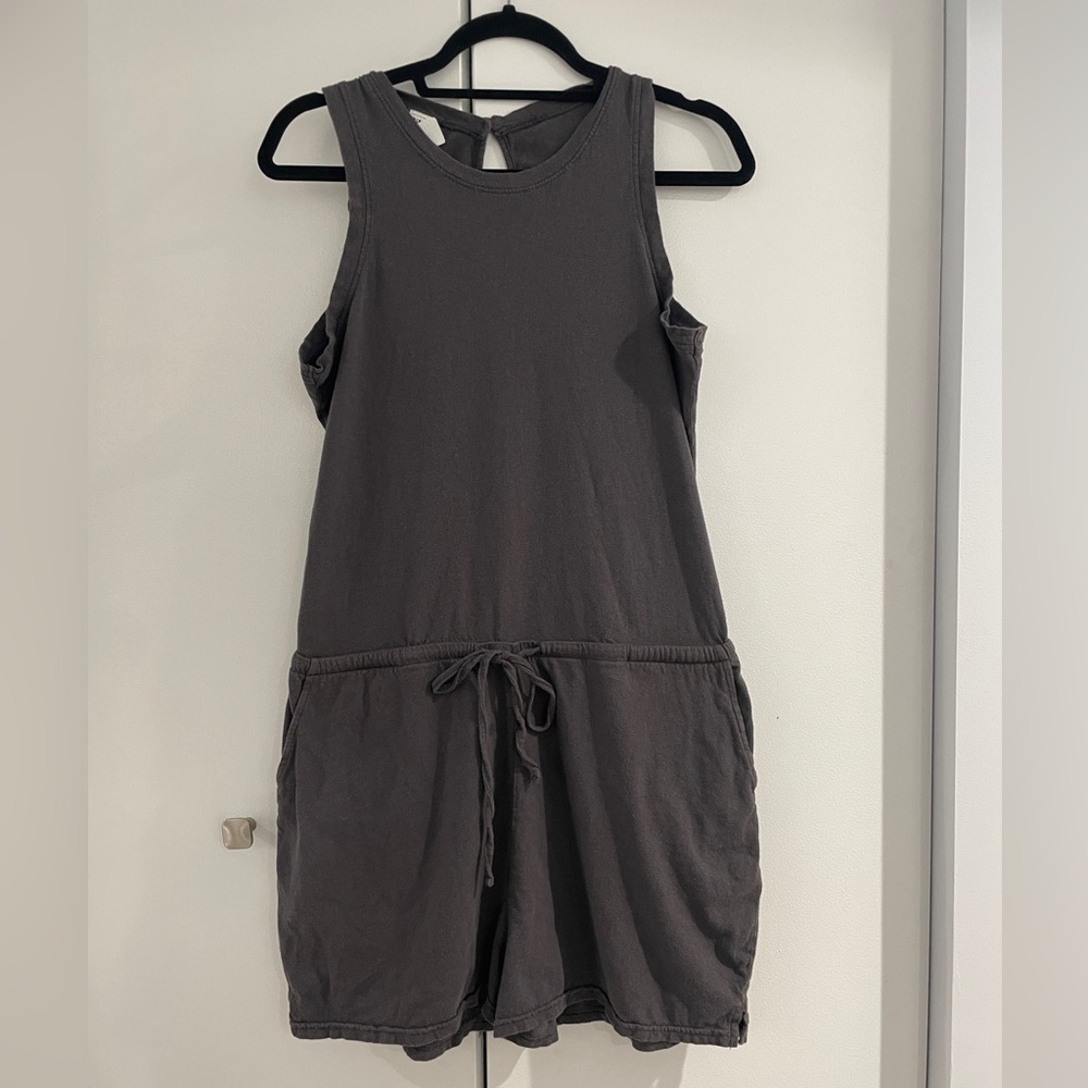 Pact Charcoal Gray Sleeveless Romper | Size M | Organic Cotton | Pockets